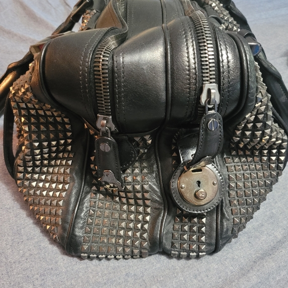 Burberry Prorsum Knight Studded Leather Satchel Handbag in Black / Gunmetal - Picture 3 of 4